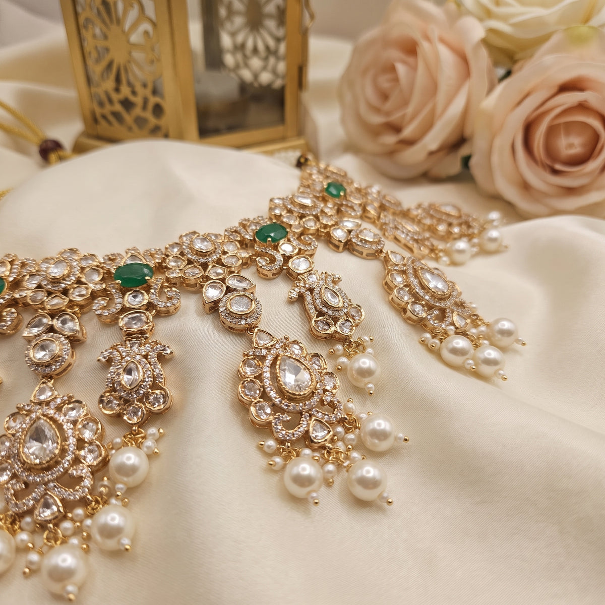 Anvi · Gold Polki Emerald Set